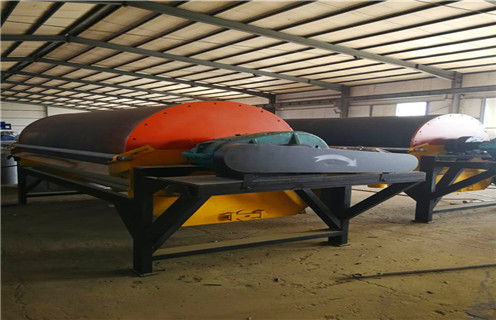 水选褐铁矿磁选机，四川水选褐铁矿磁选机_四川水选褐铁矿磁选机发展工作视频皮带及结构价格