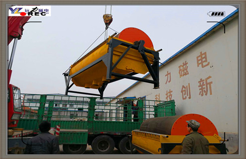 干选铁矿磁选机，江苏干选铁矿磁选机_江苏干选铁矿磁选机调磁发展工作视频皮带及结构价格